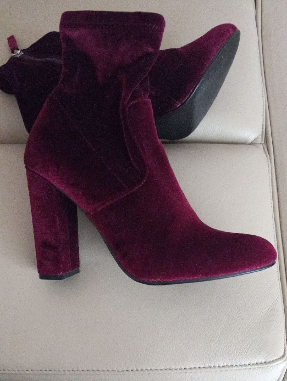 Steve Madden Women's Velvet Ankle Boots in Deep Burgundy Size 7M
